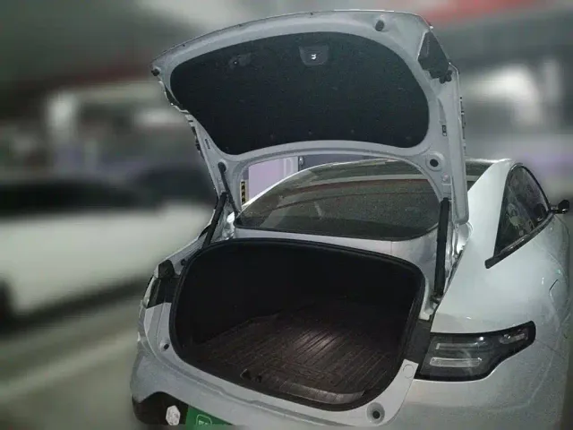 Leapmotor C01 — Фото автомобиля 15