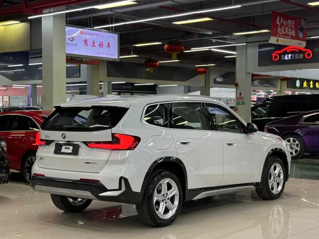 BMW X1 — Фото автомобиля 2