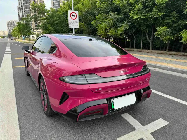 Xiaomi SU7 — Фото автомобиля 7