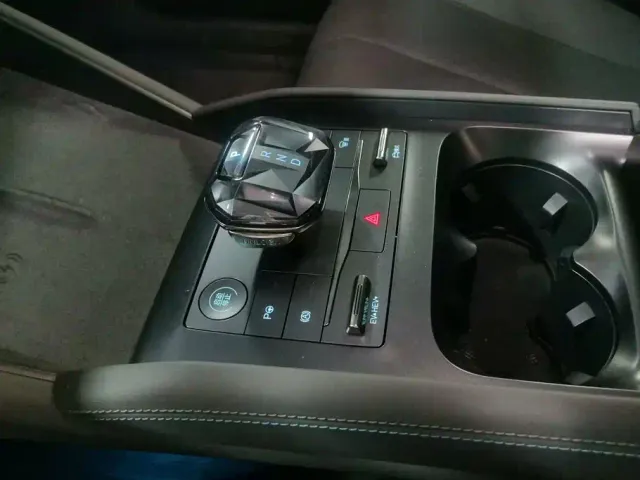 BYD Qin L — Фото автомобиля 16