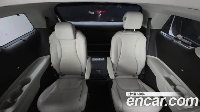 Kia Canival Carnival 4 поколение Дизель 9 мест Signature — Фото автомобиля 18