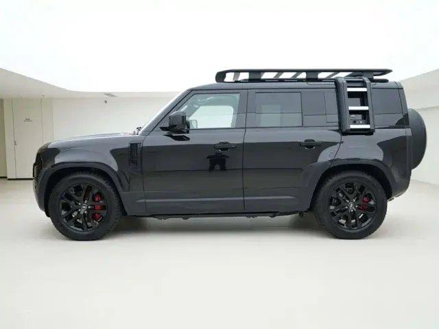 Land Rover Defender — Фото автомобиля 3