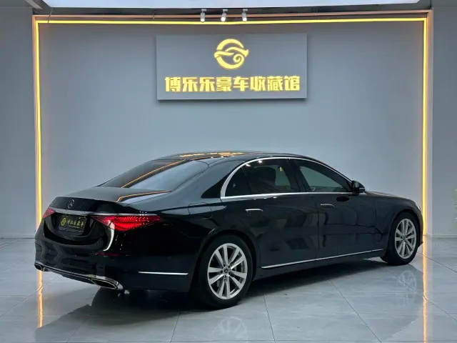 Mercedes-Benz S-Class — Фото автомобиля 17