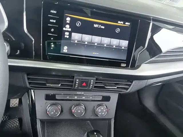 Volkswagen Passat — Фото автомобиля 12