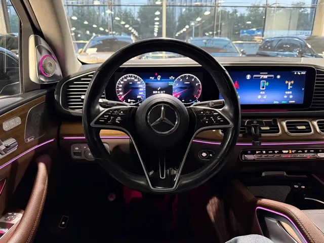 Mercedes-Benz GLE-Class — Фото автомобиля 16