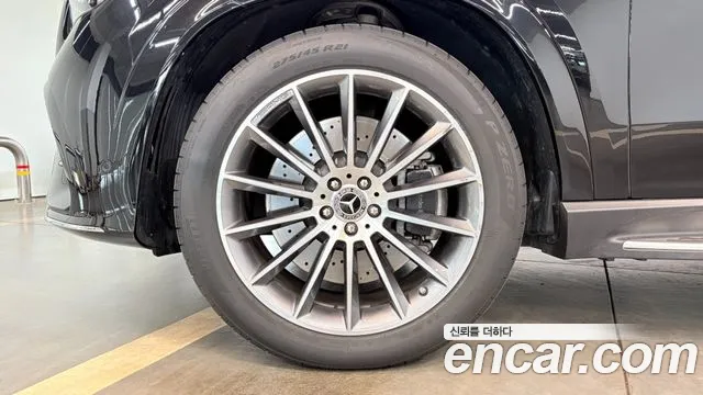 Mercedes-Benz GLE-Class — Фото автомобиля 5