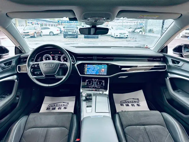 Audi A7L — Фото автомобиля 4