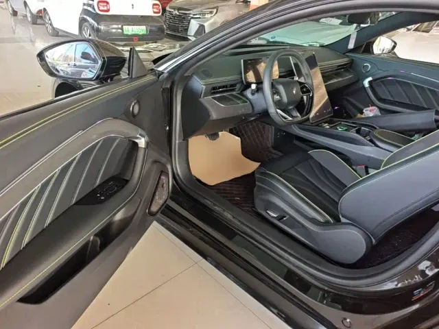Hozon Neta GT — Фото автомобиля 15
