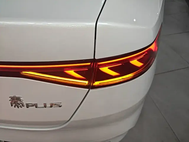 BYD Qin PLUS — Фото автомобиля 7