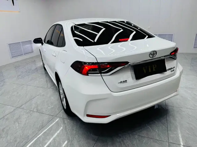 Toyota Corolla — Фото автомобиля 6