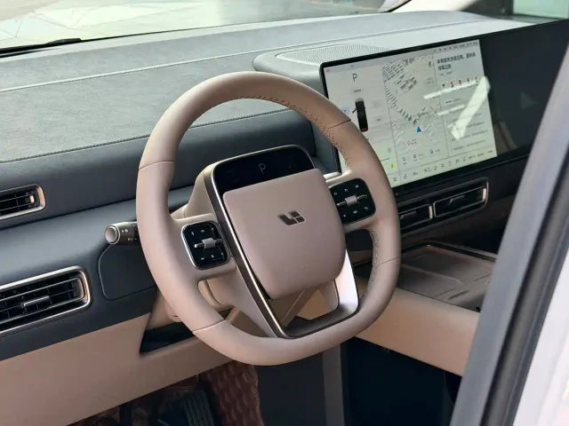 Li Auto MEGA — Фото автомобиля 7