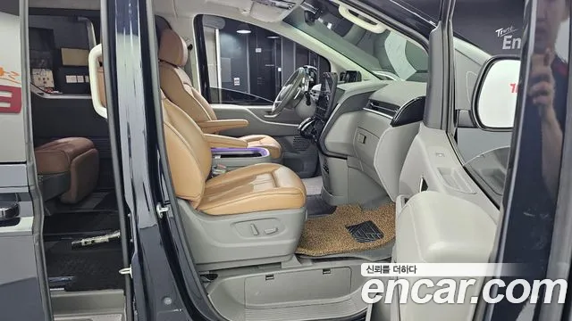 Hyundai Staria Staria — Фото автомобиля 11