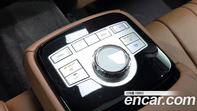 Genesis G80 Бензин 2.5 турбо AWD — Фото автомобиля 23