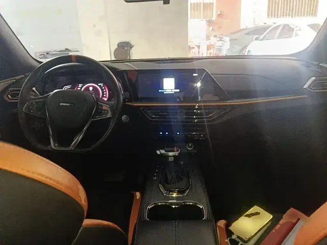 Changan Oushang X5 — Фото автомобиля 9