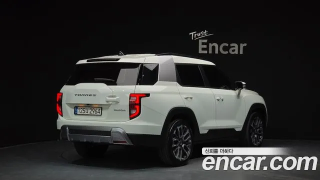 KG_Mobility_Ssangyong Torres Torres Бензин 1.5 2WD — Фото автомобиля 2