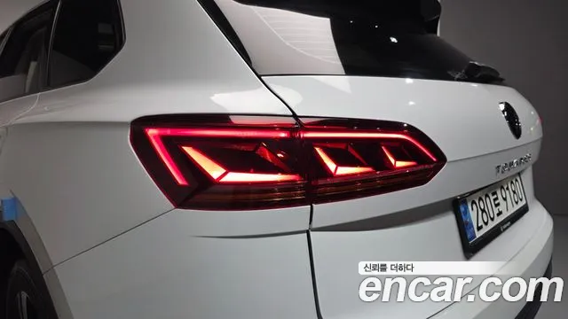 Volkswagen Touareg Touareg 3 поколение 3.0 TDI Premium — Фото автомобиля 22