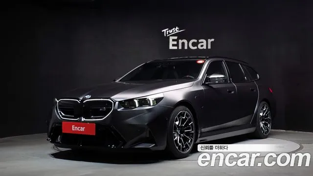 Фотография автомобиля — BMW M5 G90
