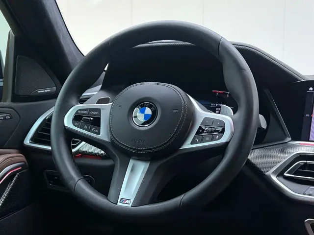 BMW X6 — Фото автомобиля 19