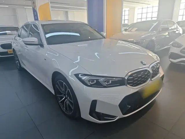 BMW 3 Series — Фото автомобиля 3