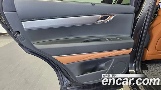 Genesis GV80 — Фото автомобиля 14