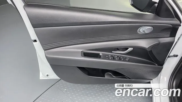 Hyundai Avante CN7 — Фото автомобиля 23