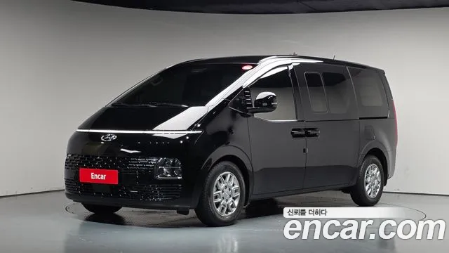 Фотография автомобиля — Hyundai Staria
