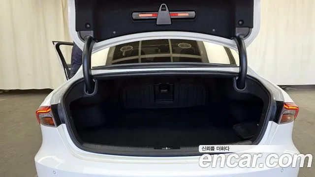 Hyundai Grandeur Новый Grandeur IG 3.0 LPi (Для проката) — Фото автомобиля 20