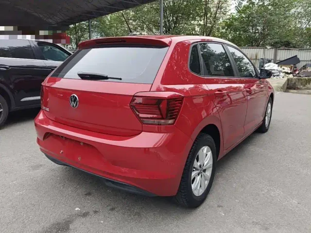 Volkswagen Polo — Фото автомобиля 6