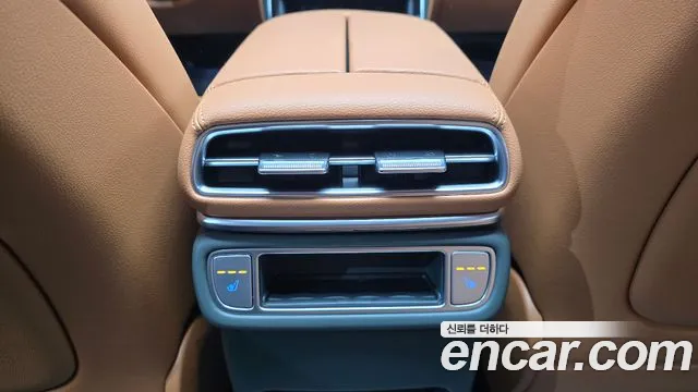 Genesis GV80 — Фото автомобиля 18