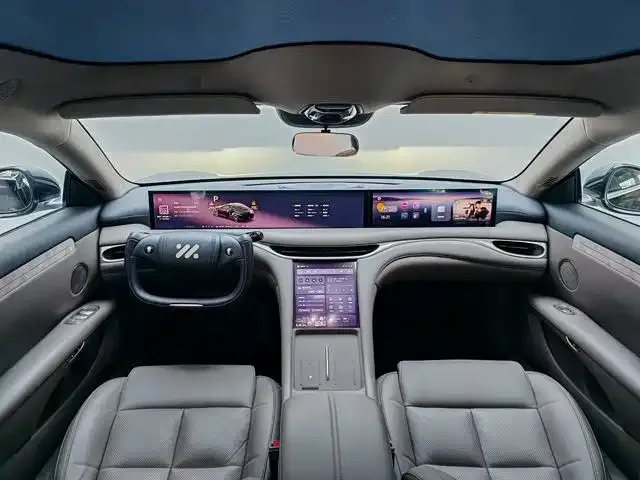IM Motors L6 — Фото автомобиля 12