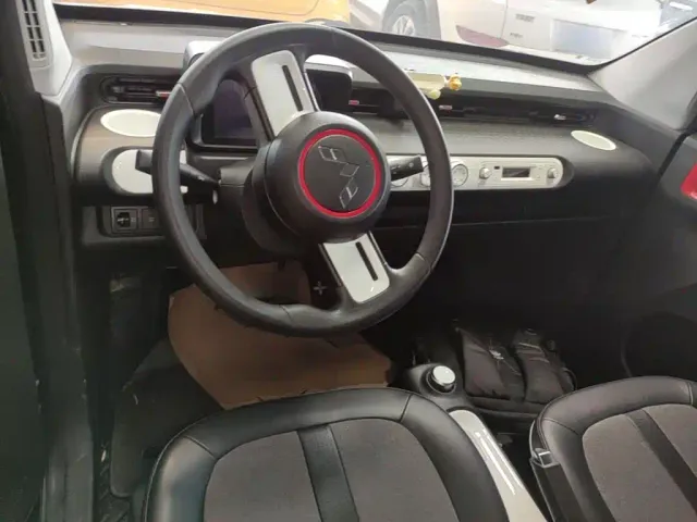 Wuling Hongguang Mini EV — Фото автомобиля 9