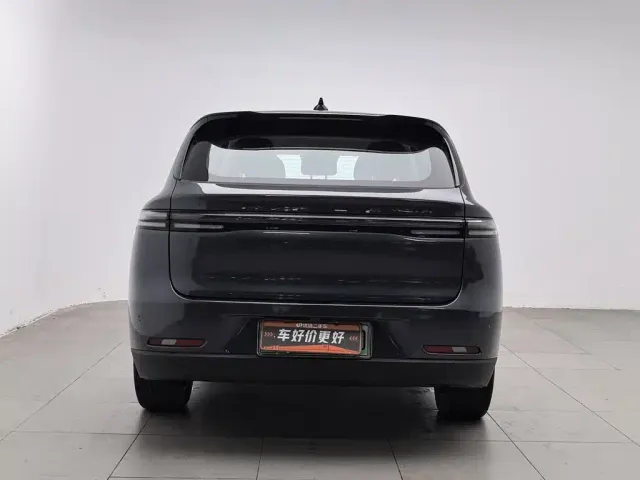 Leapmotor C10 — Фото автомобиля 4