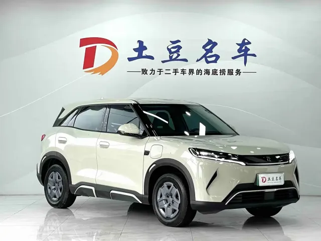 BYD Yuan UP — Фото автомобиля 3