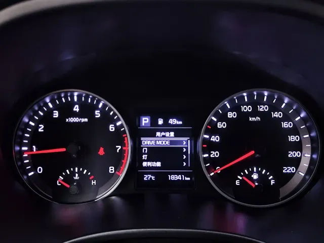 Kia KX1 — Фото автомобиля 10