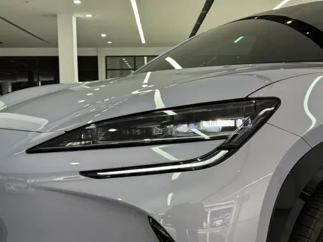 BYD Sealion 07 EV — Фото автомобиля 2