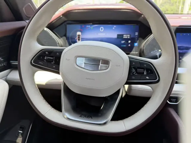 Geely Xingyue L — Фото автомобиля 8