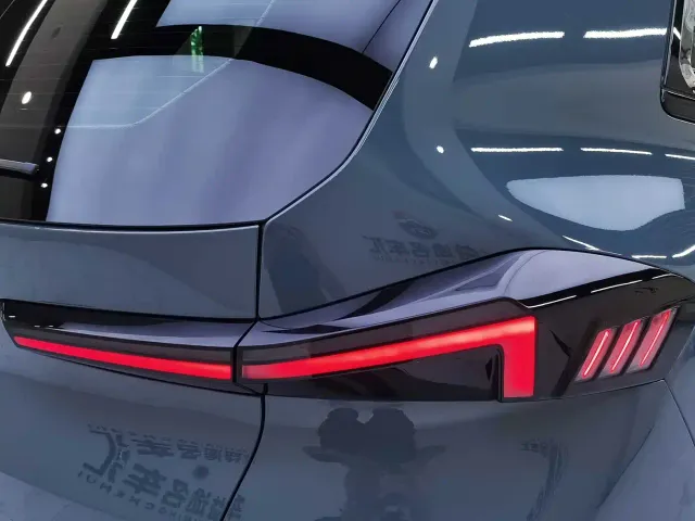 BMW XM — Фото автомобиля 11