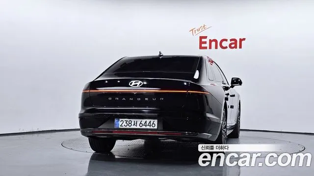 Hyundai Grandeur — Фото автомобиля 3