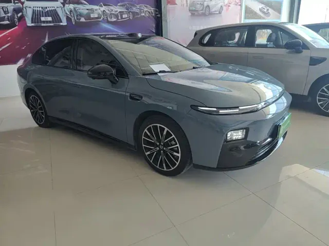 Leapmotor B01 — Фото автомобиля 3