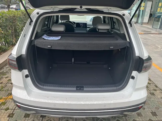 Volkswagen Tharu — Фото автомобиля 7