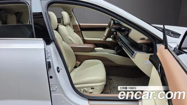 Hyundai Grandeur GN7 — Фото автомобиля 16