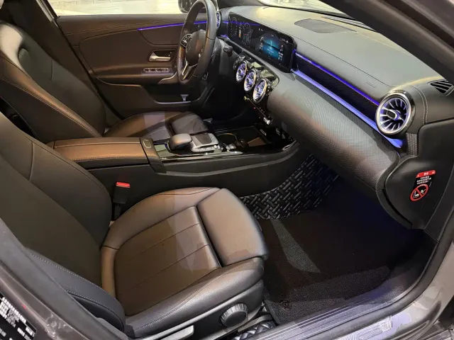 Mercedes-Benz A-Class — Фото автомобиля 12