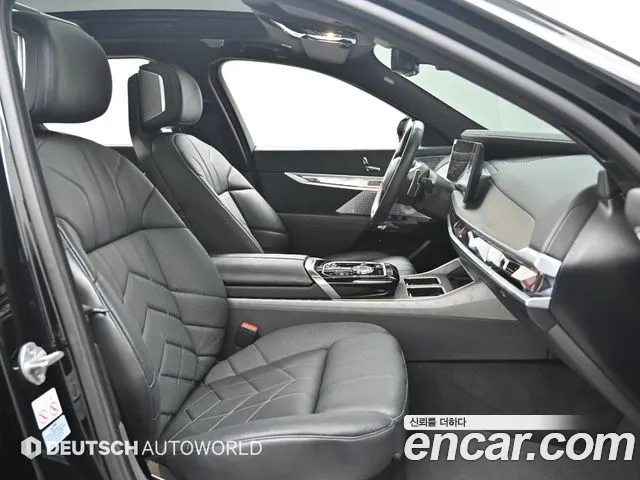 BMW 7-Series 7 серия (G70) — Фото автомобиля 10