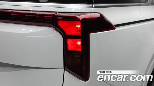 Kia Carnival — Фото автомобиля 8