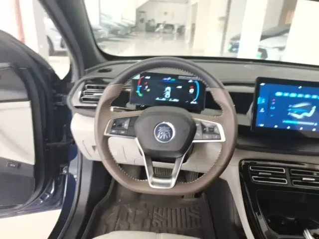 BYD Qin PLUS — Фото автомобиля 10
