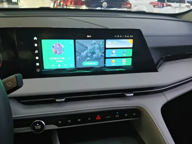 Changan CS75 Plus — Фото автомобиля 12