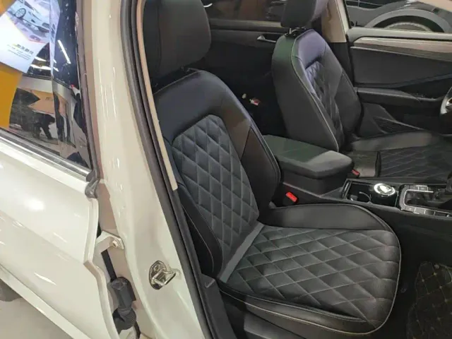 Volkswagen Sagitar — Фото автомобиля 24
