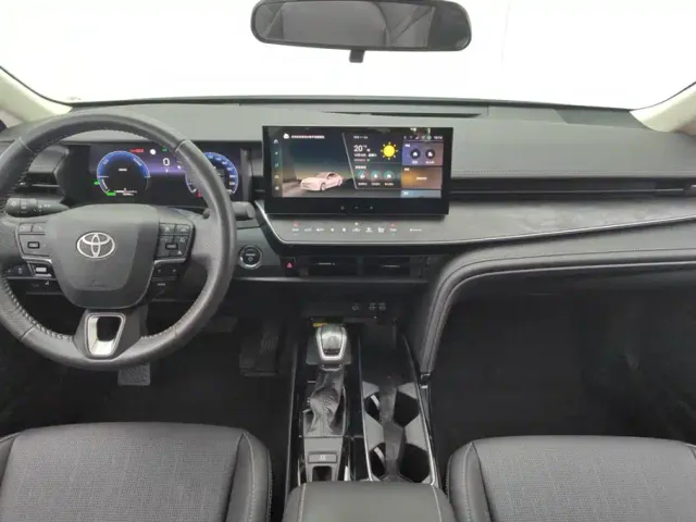 Toyota Camry — Фото автомобиля 12