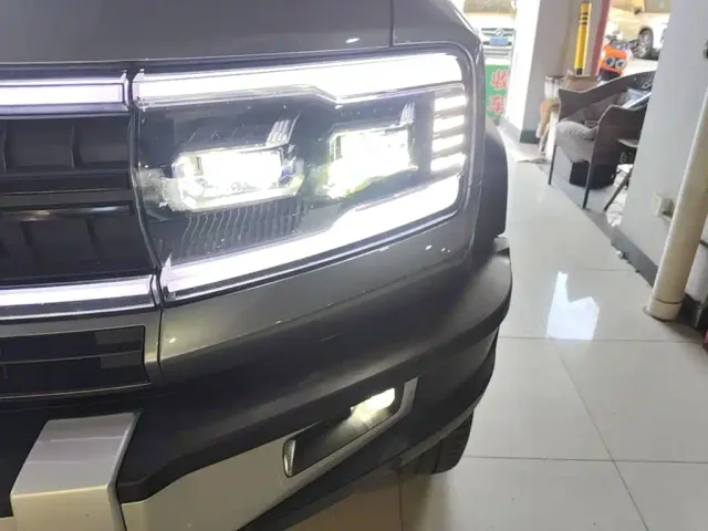 BYD FangChengBao Leopard 5 — Фото автомобиля 23