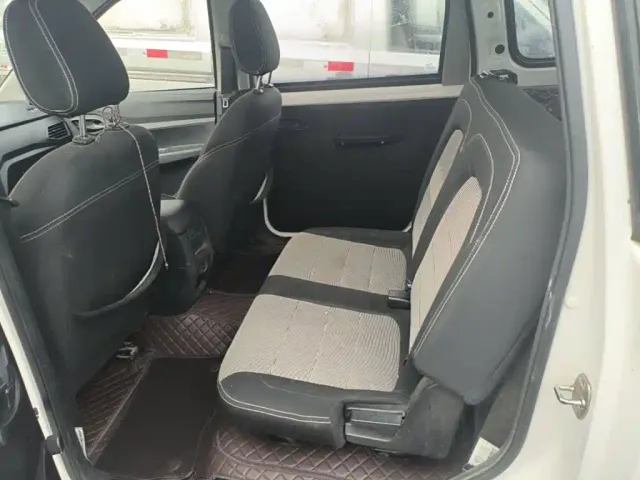 Wuling Hongguang — Фото автомобиля 16